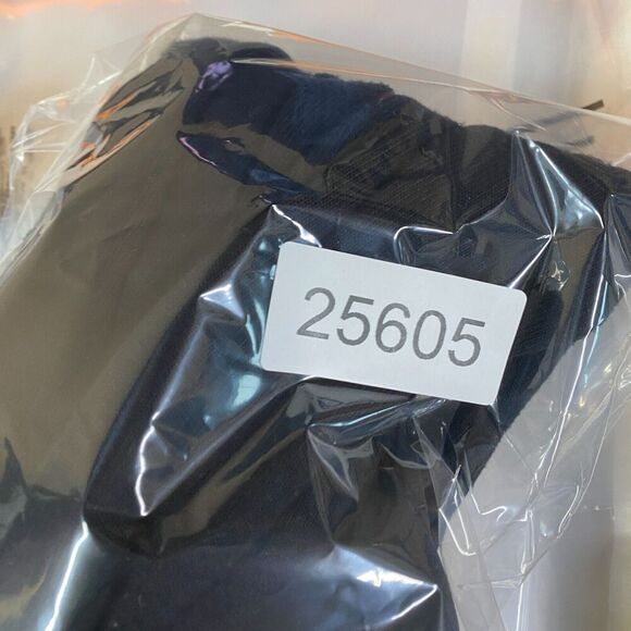 Le Lis Blouse Women 1X Plus Black Floral Long Sleeve Round Neck Pullover Casual - Picture 9 of 9